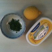 Perejil, limón y mantequilla para la salsa